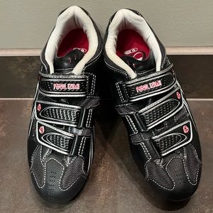 Pearl Izumi Spin shoes Size 41